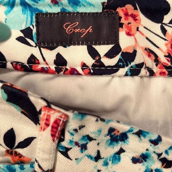 St. John's Bay Women's Multicolor Floral Crop Pants Size 14 - Picture 7 of 7
